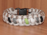 Subtle Agender pride bracelet - solomon, light grey