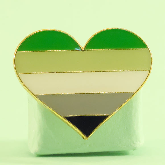 Aromantic pride heart-shaped small enamel pin