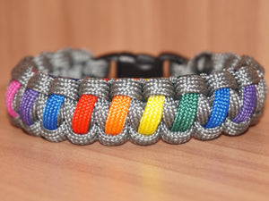 Subtle Bi Rainbow pride bracelet - solomon, dark grey