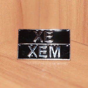 Xe/Xem pronoun pin - small